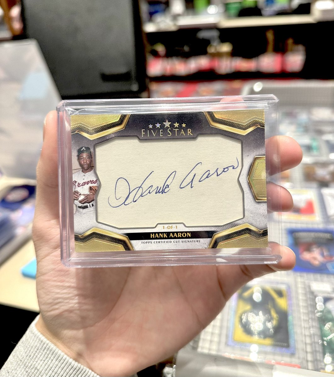 Pretty big pickup at <a href="/brotherlylovecs/">Brotherly Love Card Show</a>! 

Hank 1/1 🤯