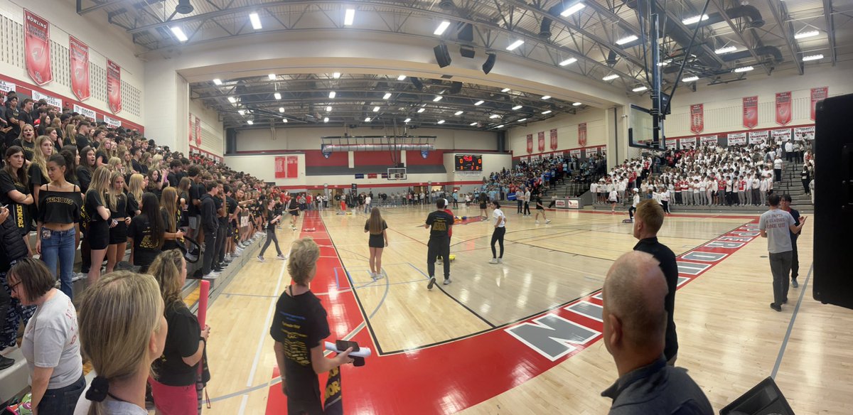 SJL 6th Form tweet media