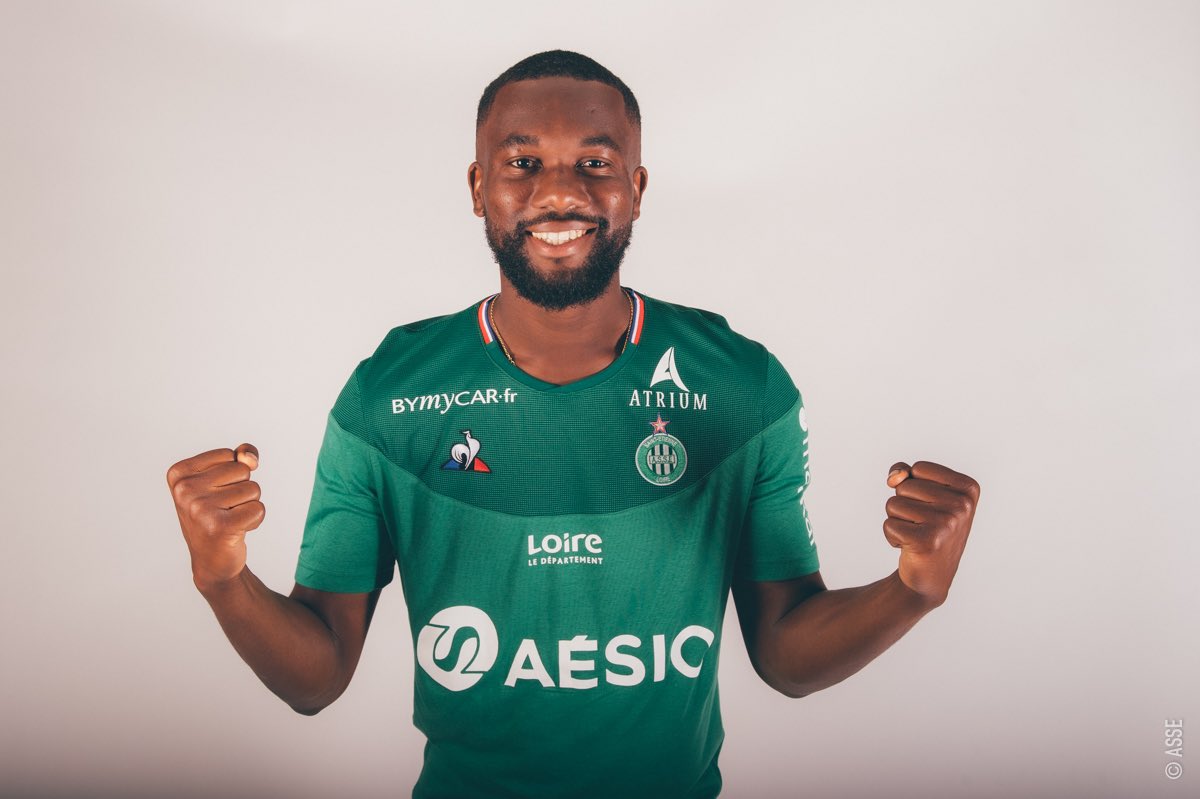 ASSE_NewsOff's tweet photo. L'ASSE va retrouver Jean-Eudes #Aholou sur le terrain, titulaire avec Angers cet après-midi. https://t.co/yN21foRYg7