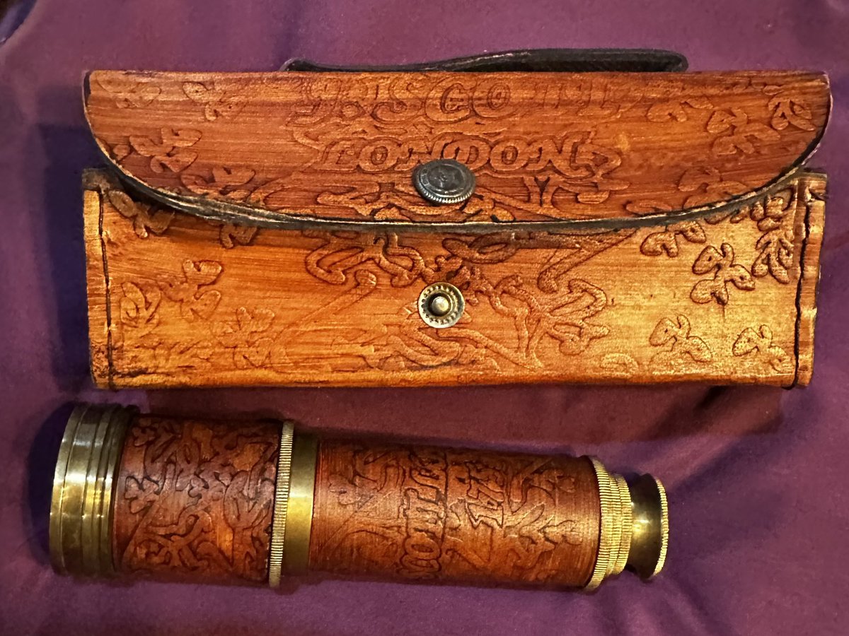 🙏🏻📘 Starting to think about what I might take (for interest) with me to the Lavenham Literary Festival, on the 2nd November, as I have been given a stall in the 'New Authors' section. I am so thrilled and grateful. 📘 🙏🏻 #book #java #india #york #ships #letters #books #author