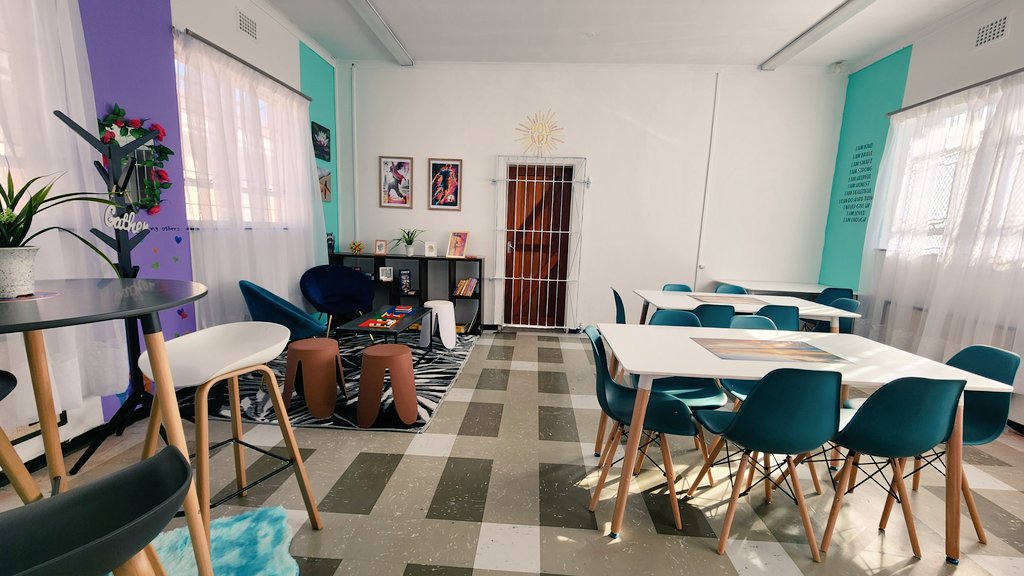 Lynn Hendricks tweet media