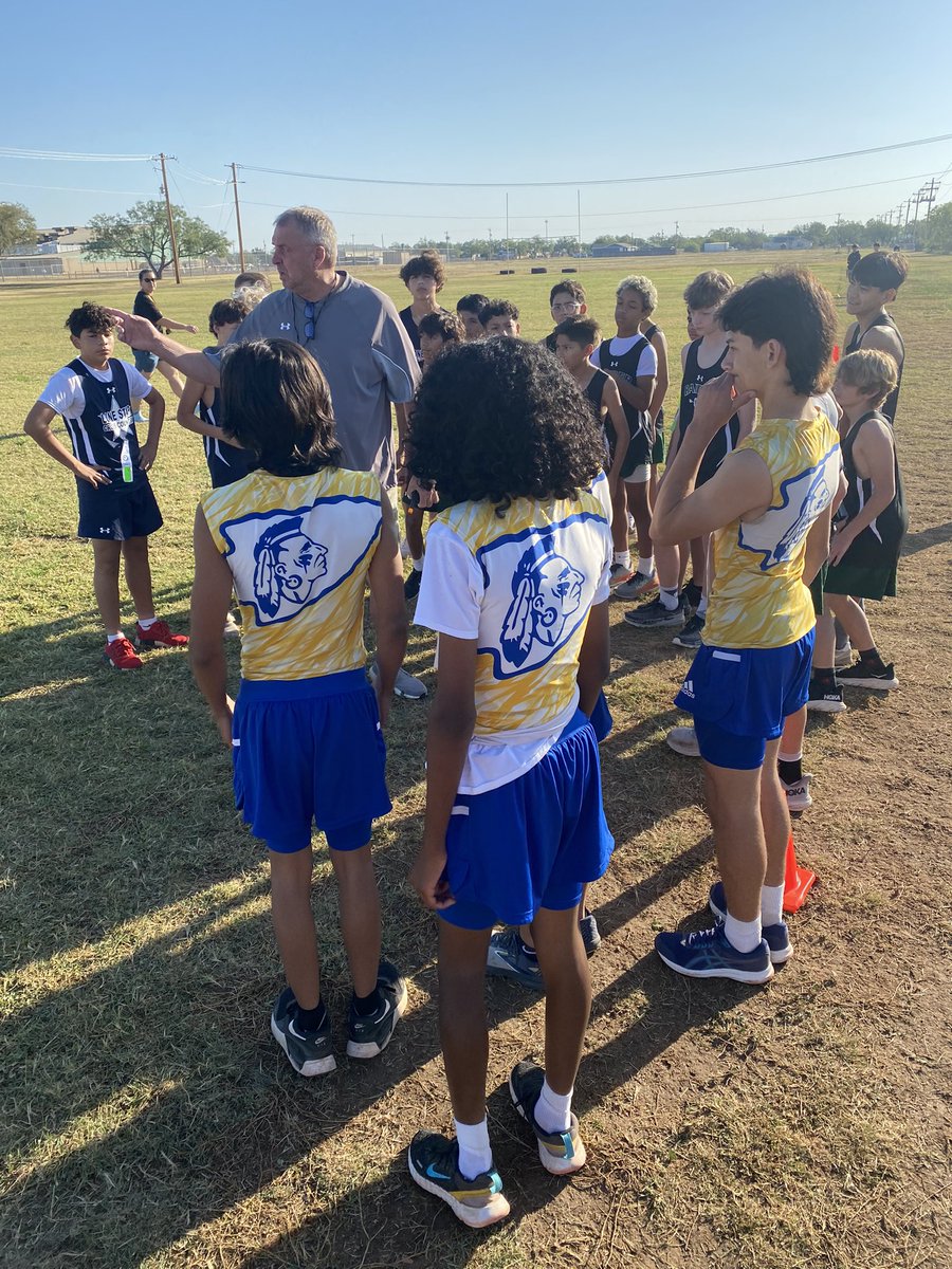 SA Central XC Cats (@sacentralcccats) on Twitter photo Future Bobcats and Chiefs!@SAISD_Athletics Future Bobcats and Chiefs!@SAISD_Athletics