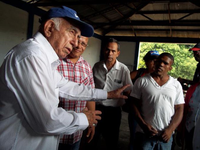 Un abrazo fuerte y agradecido en su cumpleaños 94, para José Ramón Machado Ventura, que sigue al pie del cañón, apoyando con su experiencia el trabajo del <a href="/PartidoPCC/">Partido Comunista de Cuba</a>, que dirigió ejemplarmente durante largos años.