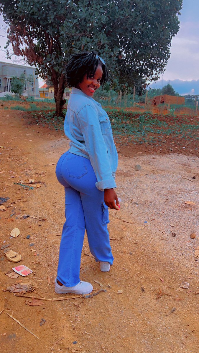 Wen thy ask u wat u bring in la table 😂😂😂
