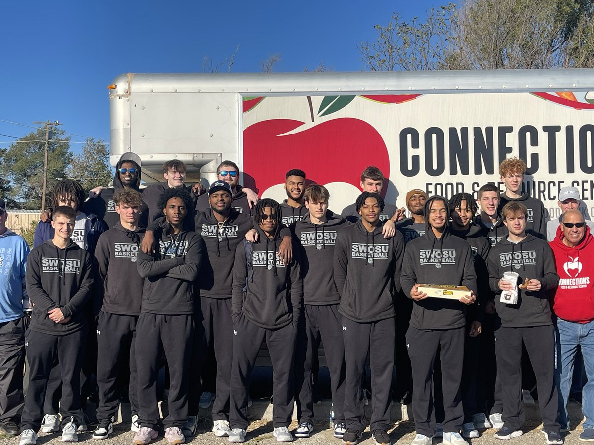 SWOSU HOOPS (@swosuhoops) on Twitter photo 🏈 HOCO pt.1
🍏 Thank you connections for teaming up with us! 🍎
#DawgDay #GoDawgs
<a href="/BrettWeiberg/">Brett Weiberg</a> <a href="/dodowd13/">Dan O'Dowd</a> 🏈 HOCO pt.1
🍏 Thank you connections for teaming up with us! 🍎
#DawgDay #GoDawgs
<a href="/BrettWeiberg/">Brett Weiberg</a> <a href="/dodowd13/">Dan O'Dowd</a>