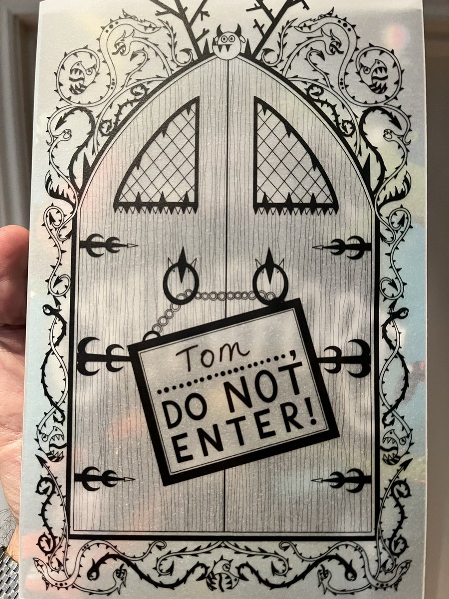 Tom G 📕 tweet media