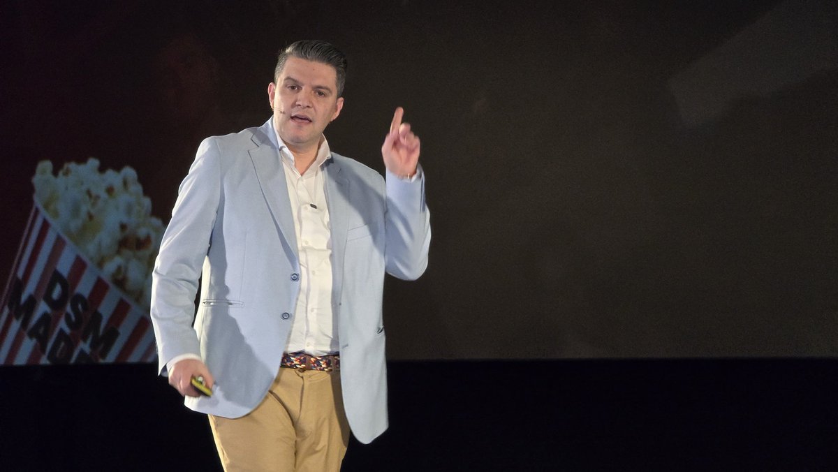 "El contenido es el rey y la analítica la reina", by Guillermo Gonzalez Pimiento #DSMMadrid #MarketingDigital