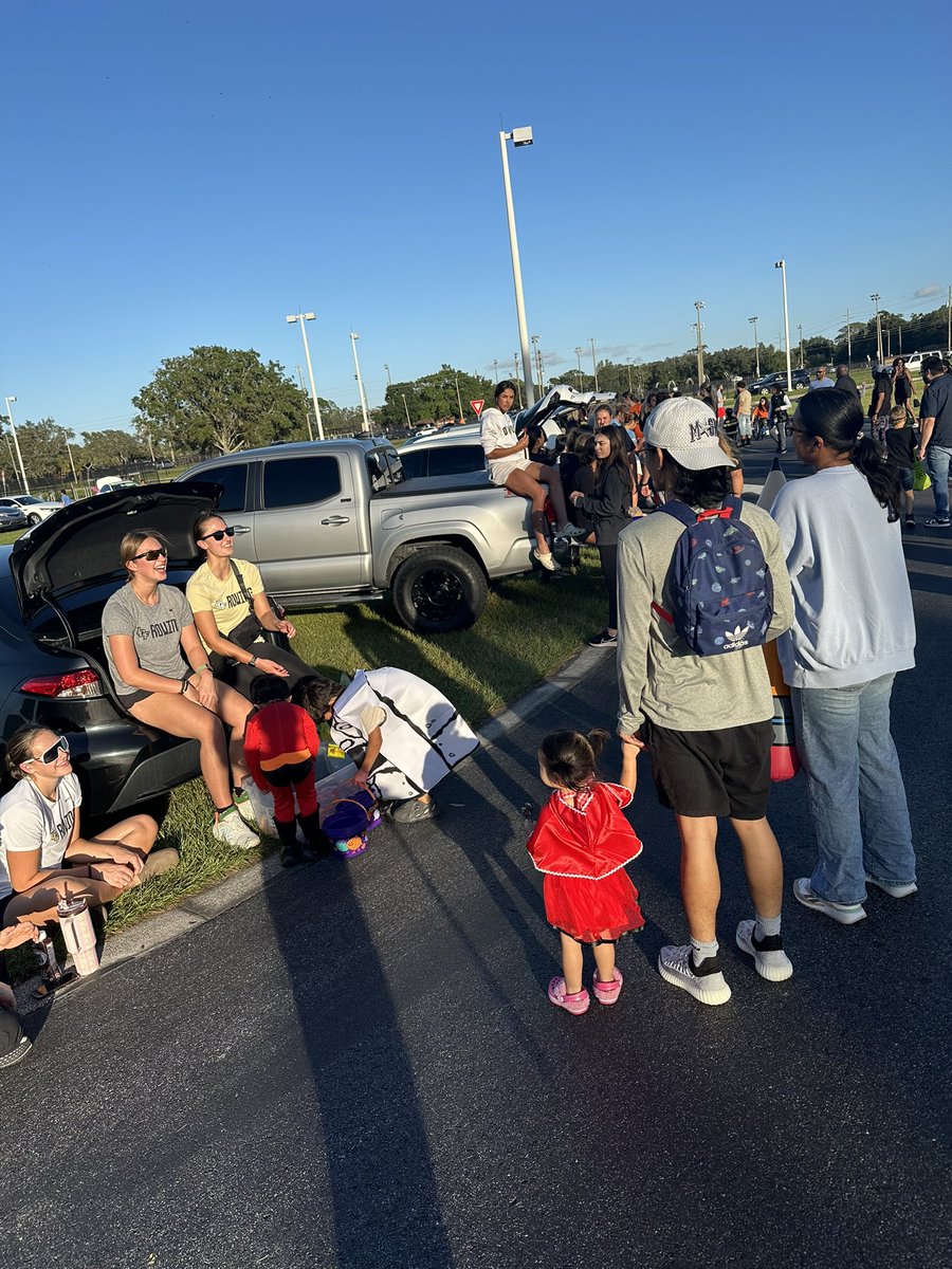 Our PTA hosted UPESs 2nd Annual Trunk-or-Treat event! Our mustangs had so much fun! <a href="/OCPSnews/">ocpsnews</a> <a href="/don_vega09/">Don Vega</a> <a href="/ortegaAP22/">Cristina Ortega</a>