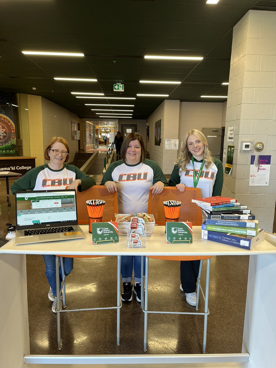 CBU_library's tweet image. We are ready for the @cbuniversity  Open House! Stop by and visit us. #OpenHouseDay  #LibraryInfo #LibrarySwag #CBULibrary #CheckUsOut 📚🔍