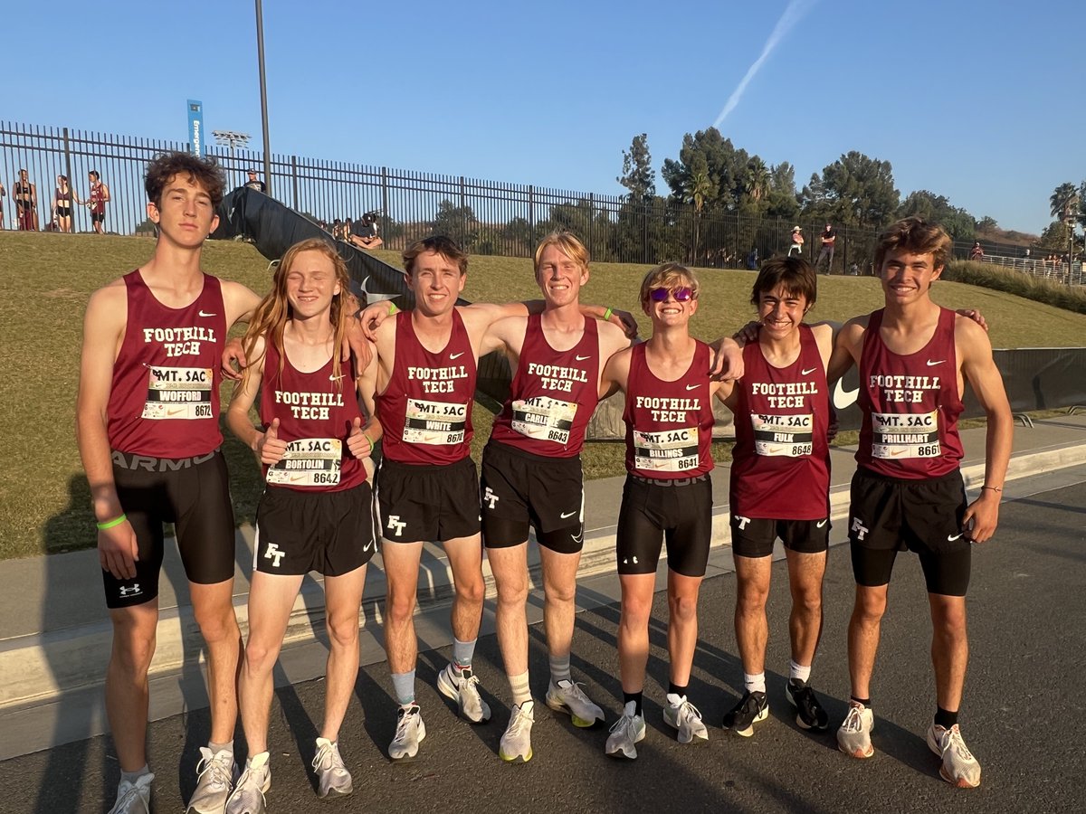🚨Mt. SAC Day 1 Recap posted! 🚨— “Errington-led South Pasadena girls fare best along new course design!”. Foothill Tech (pictured) heads boys action. Exciting first-day racing! How did course changes affect times? Read about it! prepcaltrack.com/2024/10/26/err…