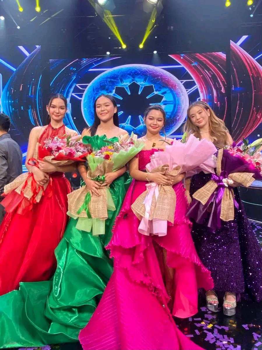 teamfyangglobal's tweet photo. congrats girls, you deserves it! https://t.co/xZWiE3Sjly