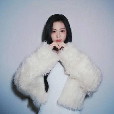 baemonz's tweet photo. #NewProfilePic https://t.co/H9qNhDkYBX