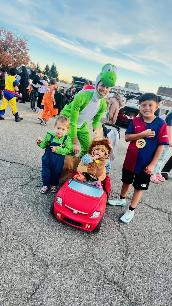 Mr. Zohn tweet media