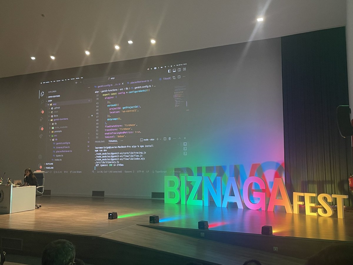 Fran_Rizos's tweet image. #biznagafest24 #BiznagaFest2024 @BiznagaFest 

IA Generativa con Firebase con
@lalaintech