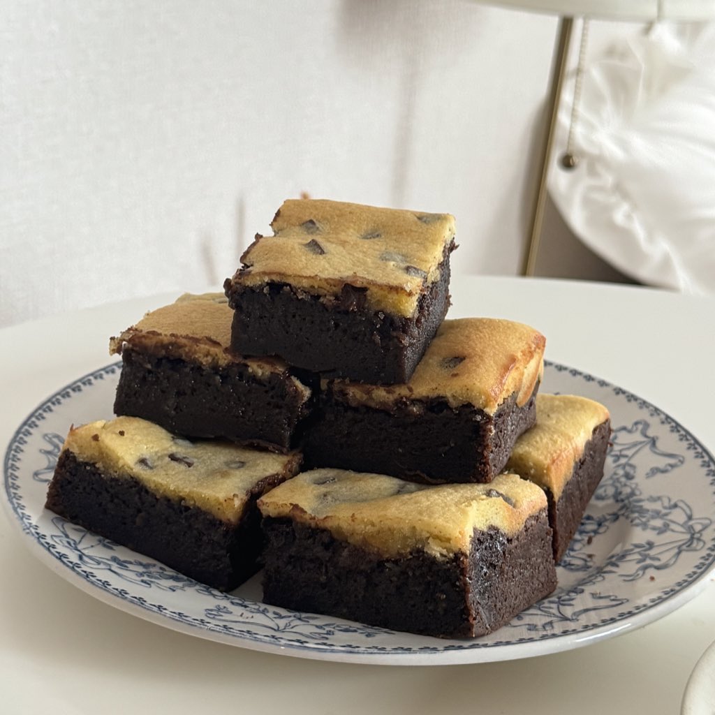 mugii__chan_'s tweet photo. クッキー×ブラウニーのレシピです https://t.co/NLwVqfVYCN
