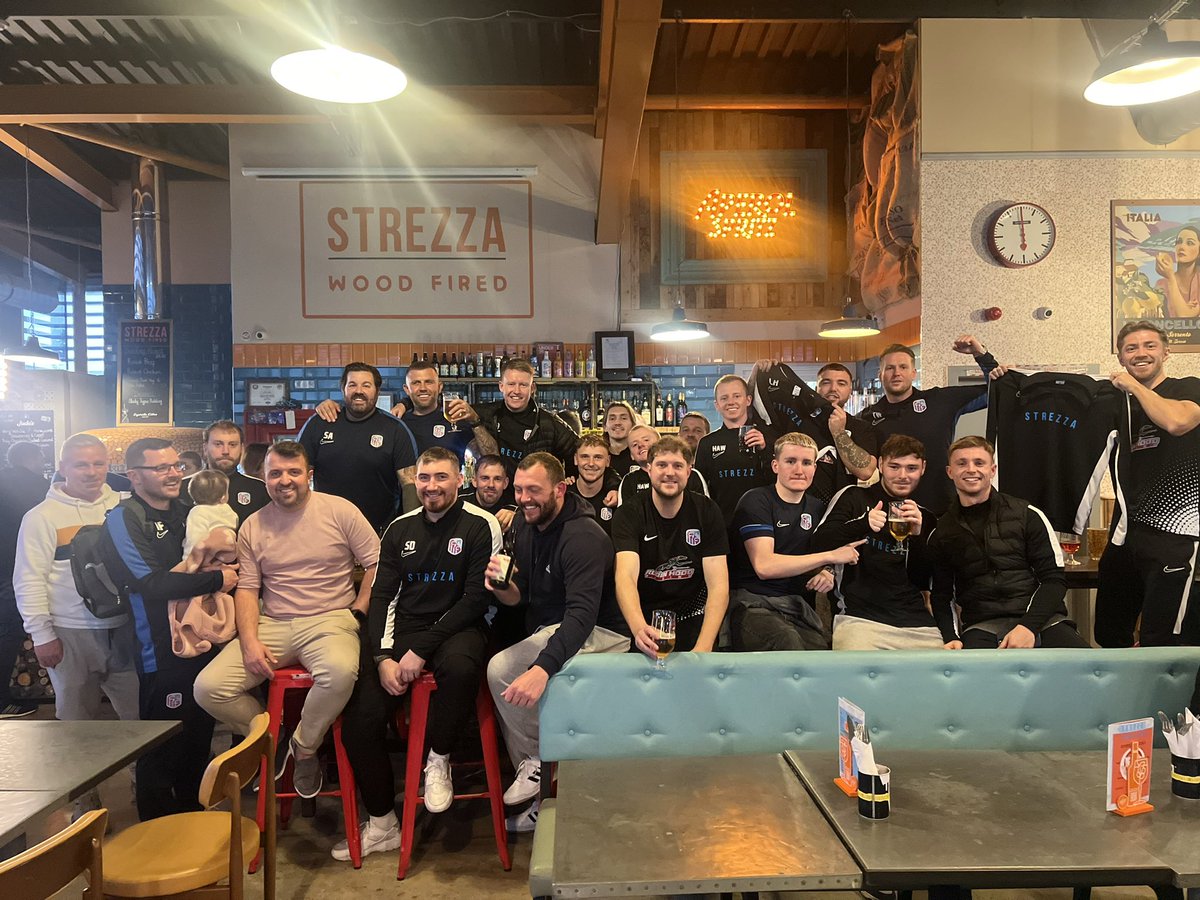 cotgrave_senior's tweet photo. 🟣🔵 Thank You! 🔵🟣

Thank you to everyone that travelled to ‘Platt’ Lane today.

A great atmosphere that carried  the lads over the line!!

Thank you to Robin Hood Racing and Creative Installs by Clarky for keeping the after game beers flowing! 🍺🍺🍺 https://t.co/LCF3KvqUzn
