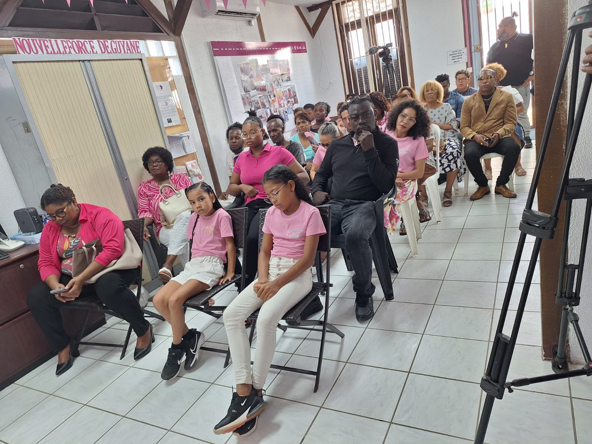 MLPhineraHorth's tweet photo. 📆 Rentrée politique de Nouvelle Force de #Guyane ce samedi 26/10
📊Bilan de nos actions pour l’année 2024;
🗣️ Discours de nos secrétaires de section;
🗣️🇫🇷 Mon intervention sur la politique nationale;
🎤 Débat avec nos militants sur des sujets du quotidien : la vie chère, l’évolution statutaire, le pouvoir d’achat, la fiscalité et la pêche.