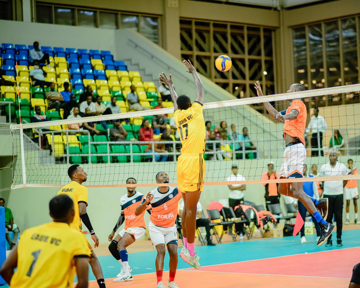 GisagaraVBC's tweet photo. *#FRVBSERIEA || Phase 1, Round 2*
𝗠𝗲𝗻
*Saturday, 26/10/2024*
EAUR VC *3-1* Gisagara VC 
Set 1: 26-24
Set 2: 25-27
Set 3: 25-22
Set 4: 25-23

#TweTuriGisagara

📍 Petit Stade https://t.co/eRUCTYE3gs