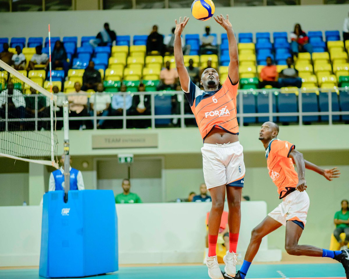 GisagaraVBC's tweet photo. *#FRVBSERIEA || Phase 1, Round 2*
𝗠𝗲𝗻
*Saturday, 26/10/2024*
EAUR VC *3-1* Gisagara VC 
Set 1: 26-24
Set 2: 25-27
Set 3: 25-22
Set 4: 25-23

#TweTuriGisagara

📍 Petit Stade https://t.co/eRUCTYE3gs