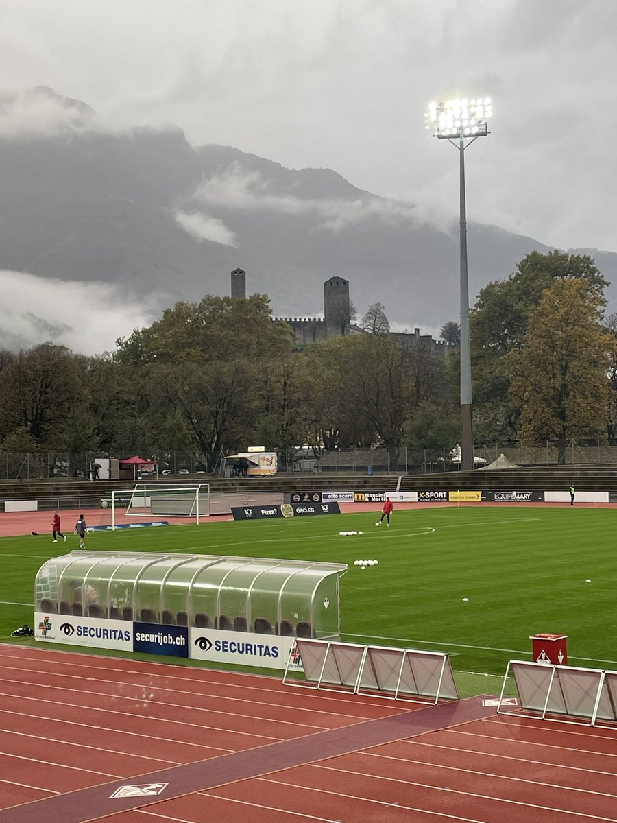 Stadio Comunale di Bellinzona #diecichallengeleague 🇨🇭<a href="/ACB1904/">AC BELLINZONA</a> 🆚<a href="/XamaxFCS/">Neuchâtel Xamax</a> 

#agentfifa #swissfootball