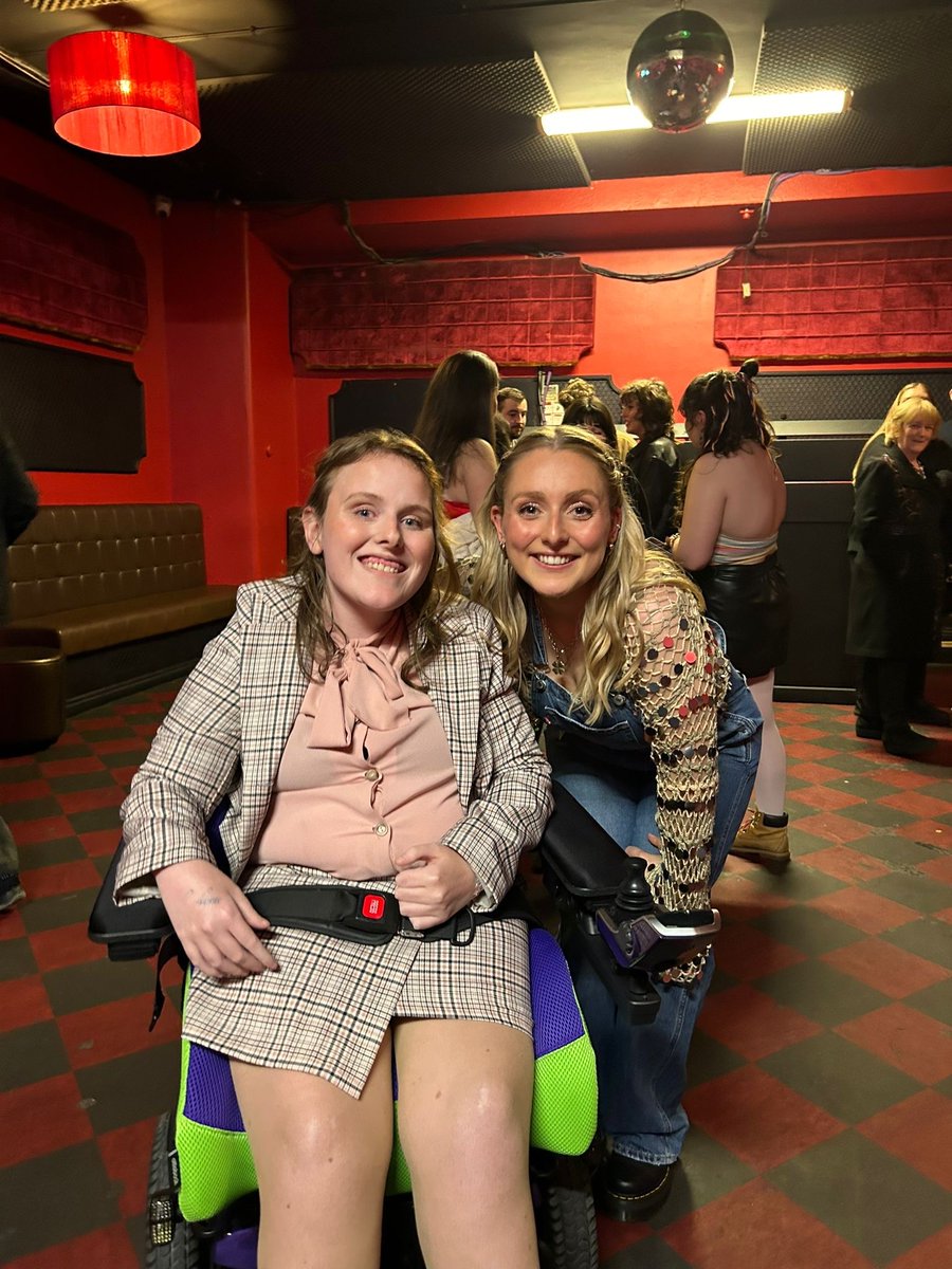 Got to do press for the first night of <a href="/ainedeane/">áine deane</a>’s headline tour last night! 15 year old me would be so proud! Grateful always 🥹