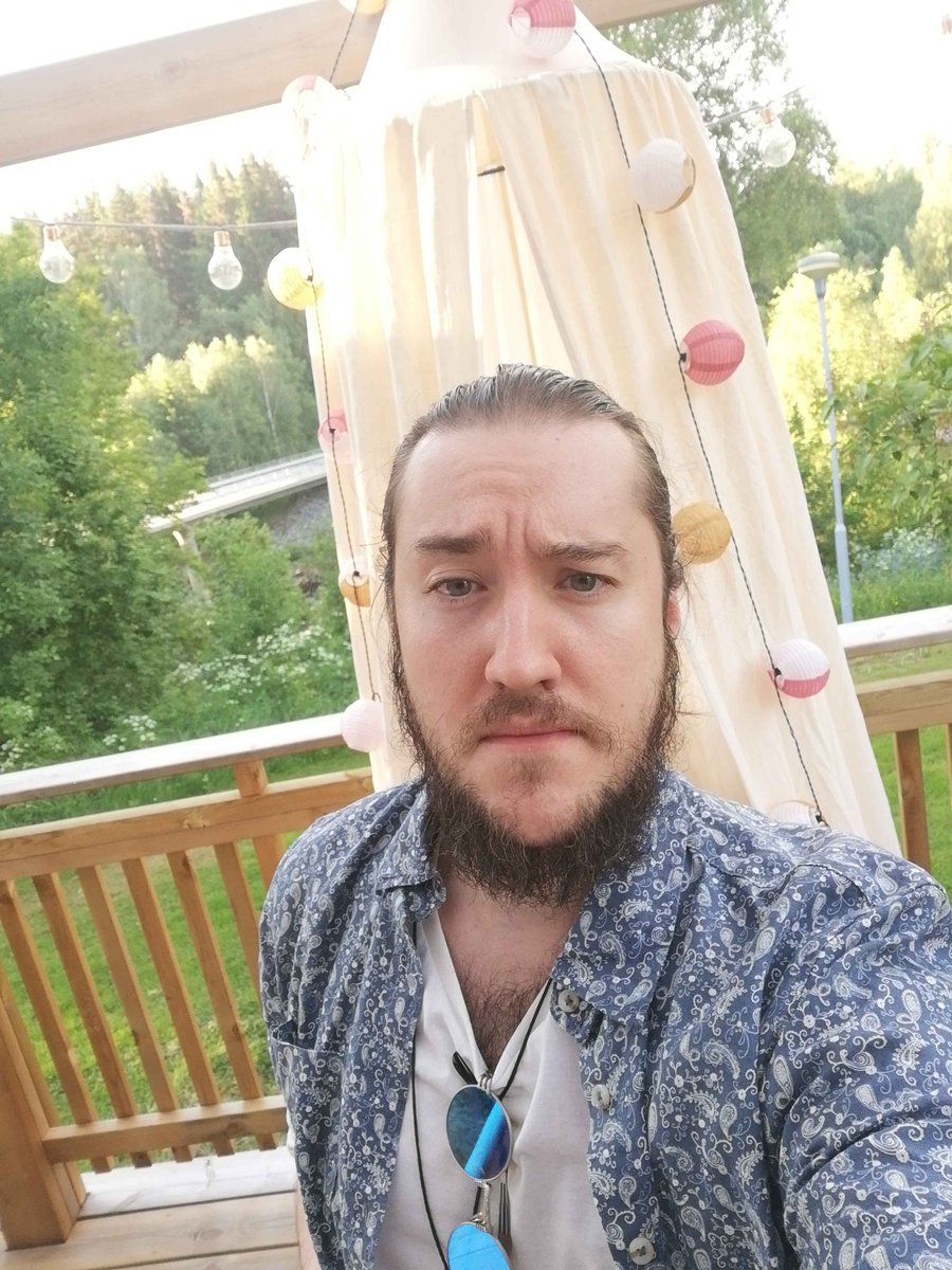 #NewProfilePic New profile pic time, first time in 10 years it's not me making a derpy face.