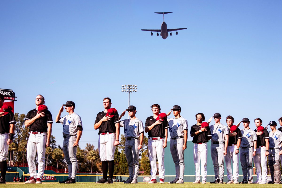 It's time for first pitch at Founders Park!

#Gamecocks | #ForeverToThee