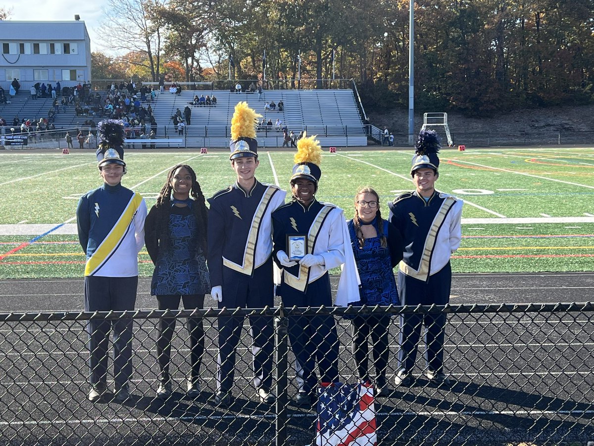 FTSD_MarchingFl's tweet photo. This band has been working hard & it really paid off! We just left our NJ States Championships Competition where we placed 10th out of 15 Group 2A bands, and scored a 86.29!! Our highest score since joining Tournament of Bands in 2014! #flashespride #ajazzodyssey https://t.co/nItvFNnXWh