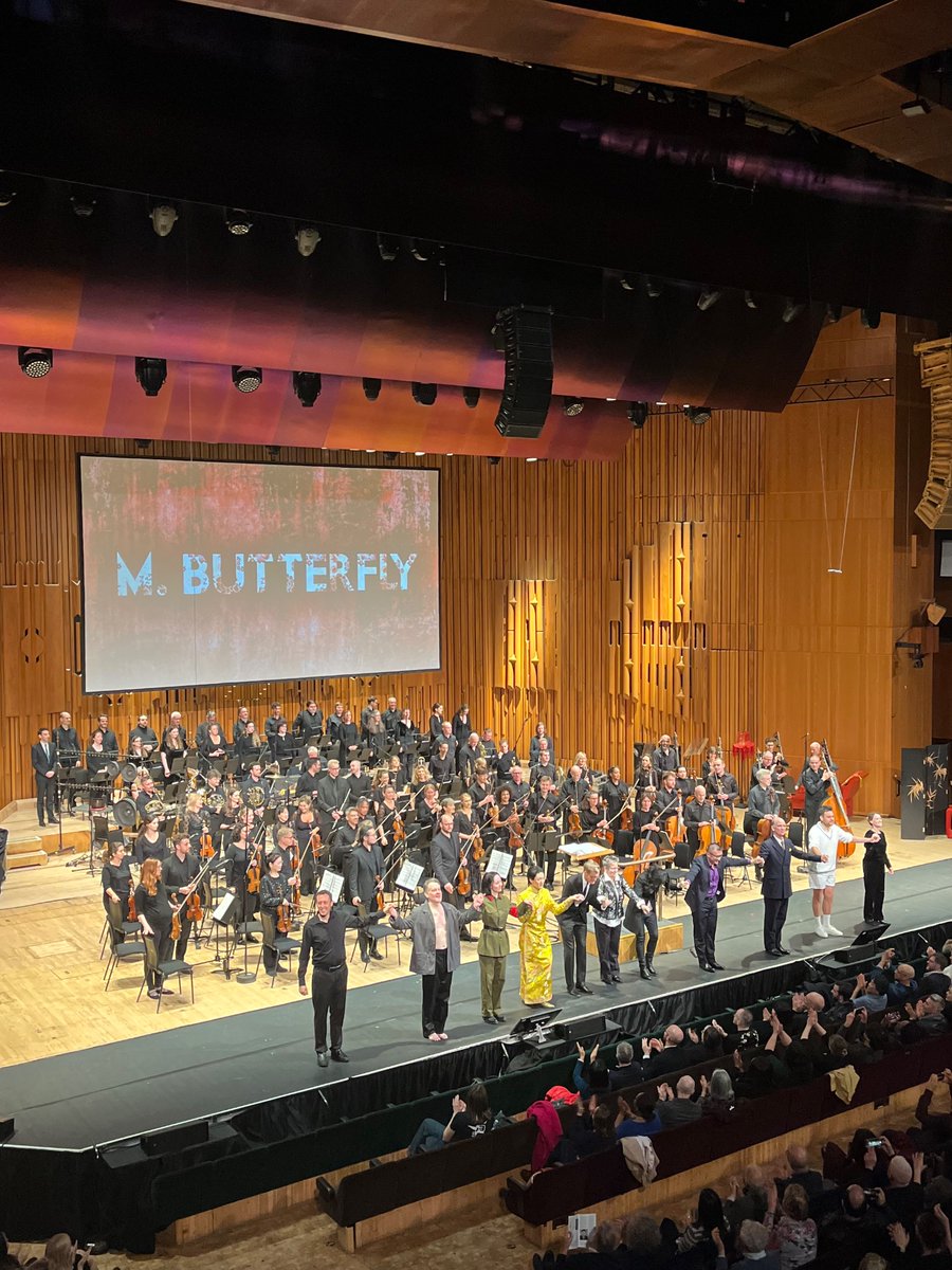 Brilliant #MButterfly last night from #Huangruo <a href="/BarbicanCentre/">Barbican Centre</a> Pulsating score, fab singing from all involved with great ESEA representation &amp; a fascinating subversion of the original Butterfly story. #Newopera #MButterfly