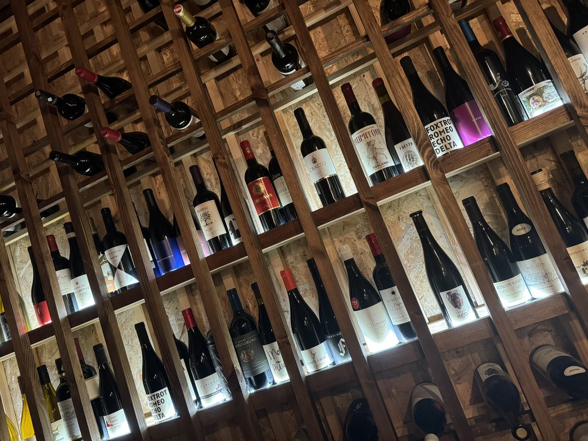 An evening of fine food and fine wines <a href="/jonbergerdaniel/">Daniel Jonberger</a> #Crush Durham and <a href="/CoarseDurham/">coarse</a> … a super pairing.