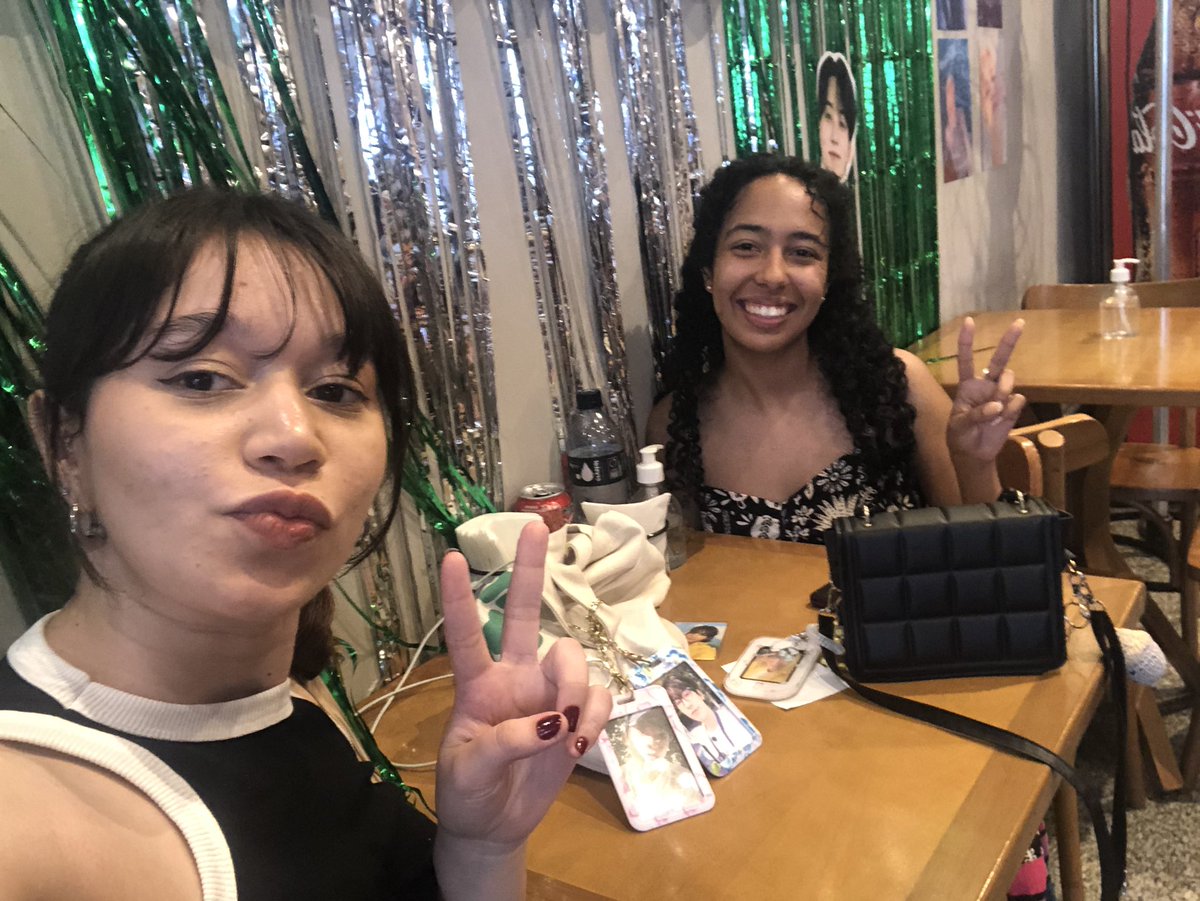 _caoli_'s tweet image. feliz aniversário hannie, 하니해~ 💖