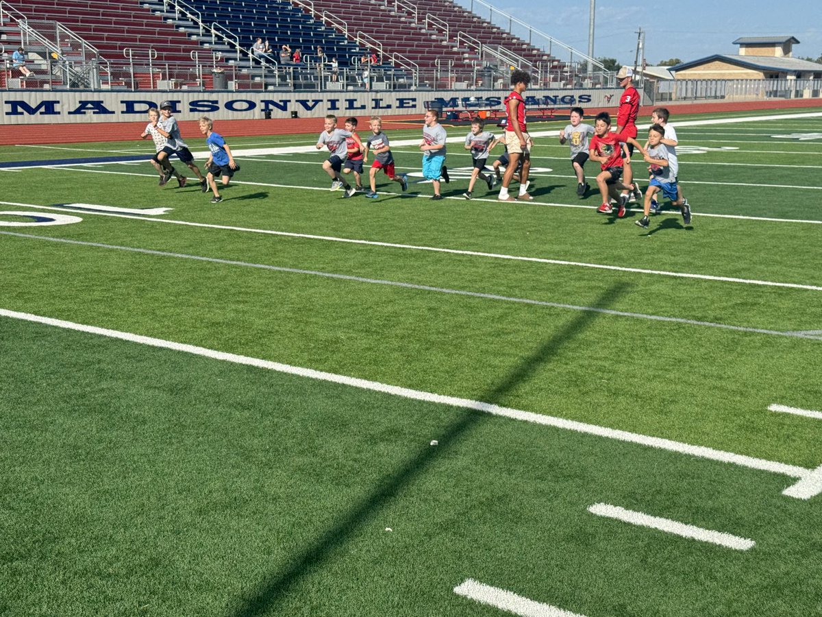 MCISDAthletics's tweet photo. Mustang Buddy Camp was a big hit today for the Mustangs present and future!
#community🏈 https://t.co/WKfwVi4Yzo
