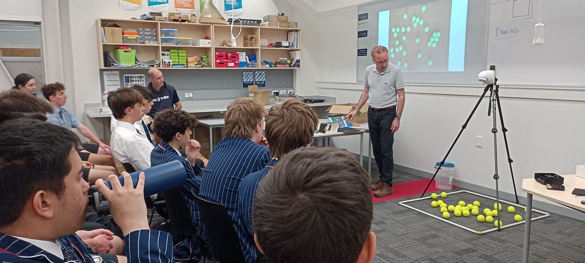 Thanks <a href="/KiwiBryn/">Bryn Lewis</a> for the interesting chat about what you do and possible student projects with an AI focus for 2025 #staclife #mvpbuzz