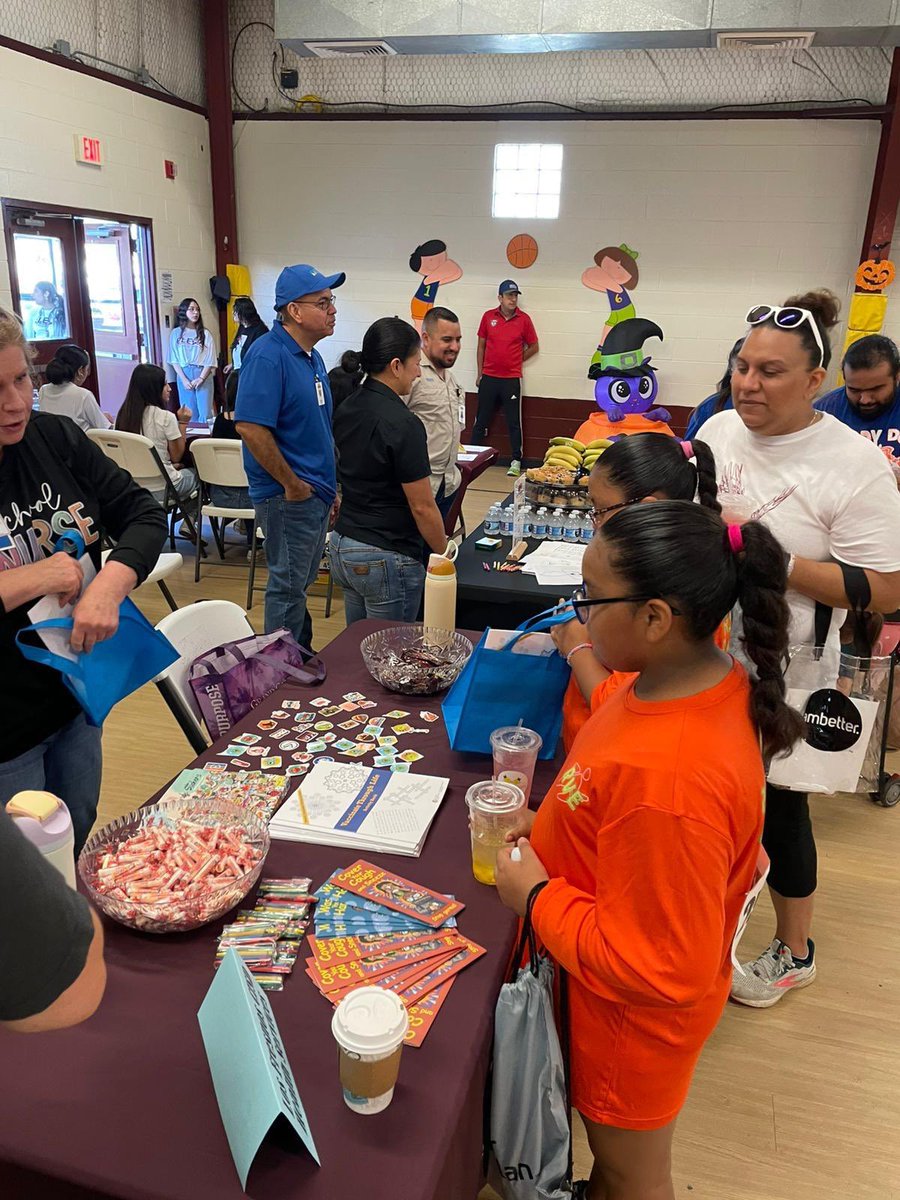 LFCISDFamEngage's tweet photo. We love our Community! Great participation and energy in the Leo Aguilar 5k event and Community Health Fair! #OneCommumity @44LAFoundation @LosFresnosCISD @jmcdonough33 https://t.co/ISQu9pdNGK