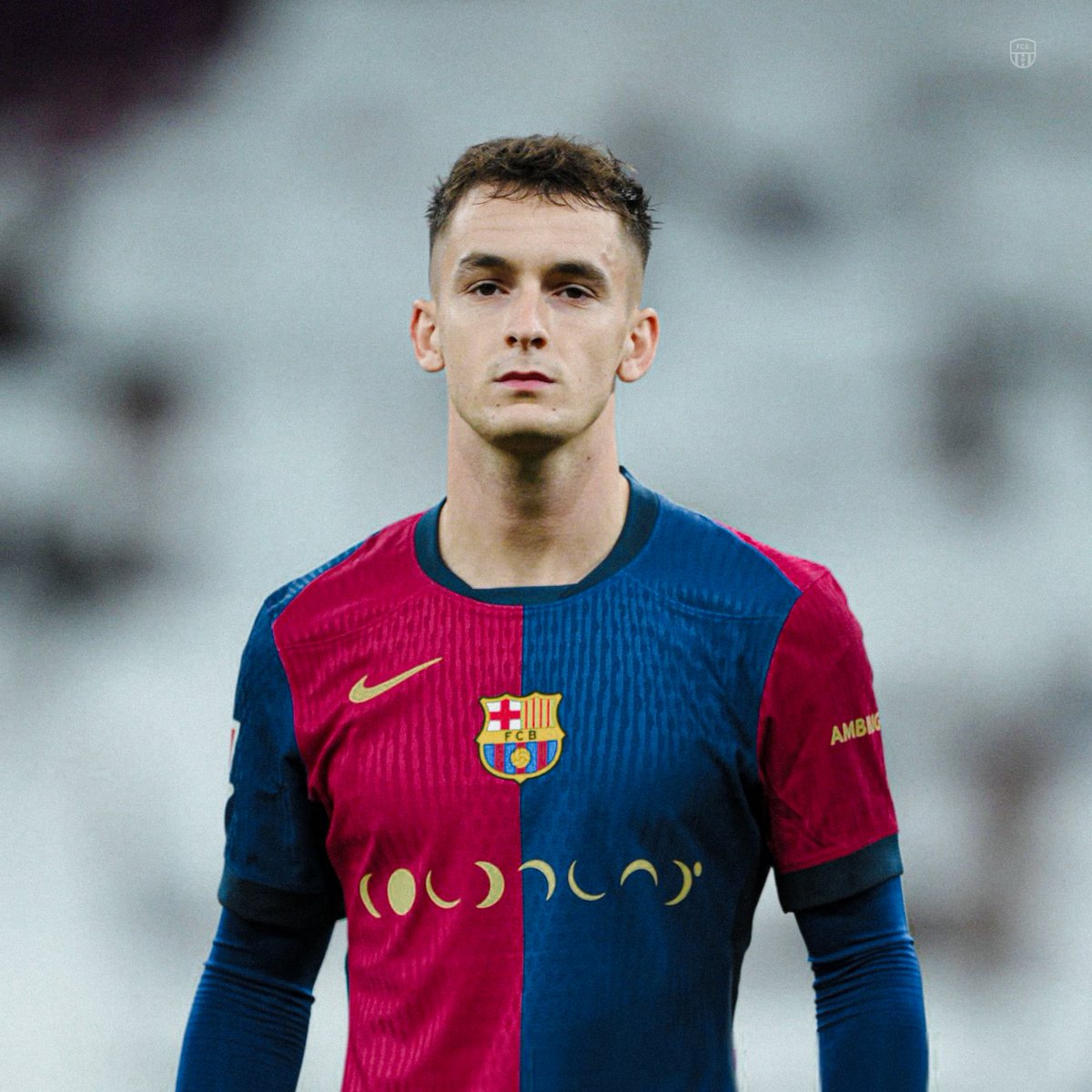 BarcaWorldwide's tweet image. A Football Genius 🧠