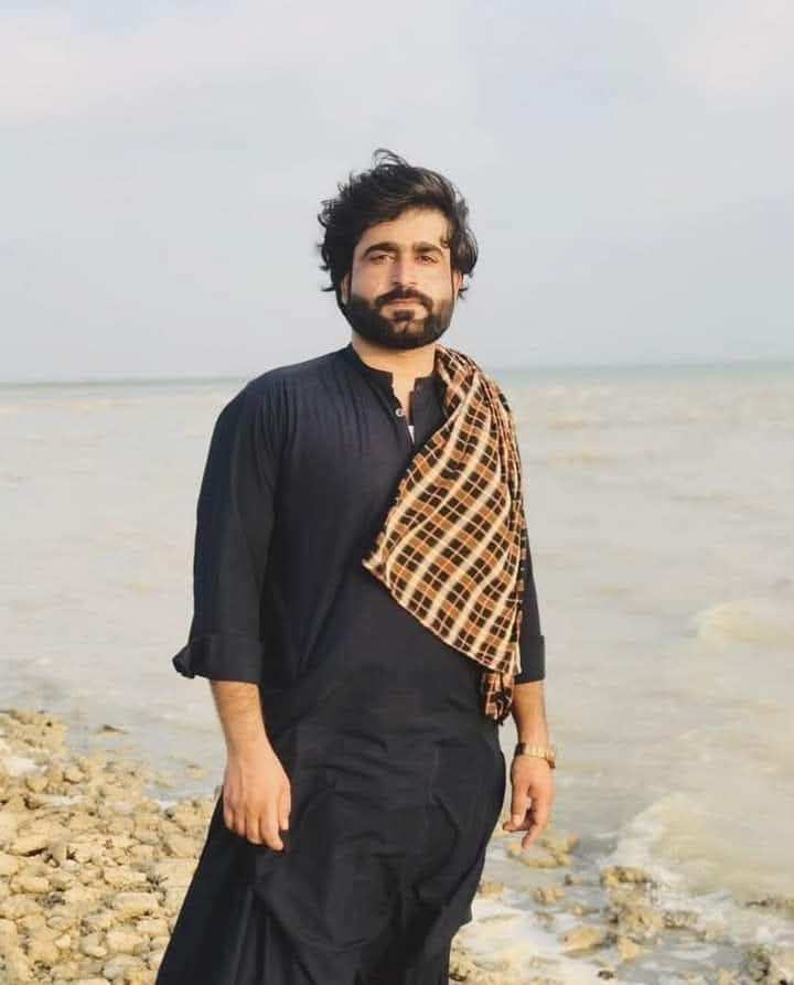 ab_baloc's tweet photo. Those who love books and pens should be in educational institutions, not in prisons. But it is astonishing; I wonder why you are so afraid of those who pick up books and pens.
#ReleaseAliHaiderBaloch
#SaveBalochStudents
#EndEnforcedDisappearences 
@amnestysasia @dohrpk https://t.co/b0q5hku09u