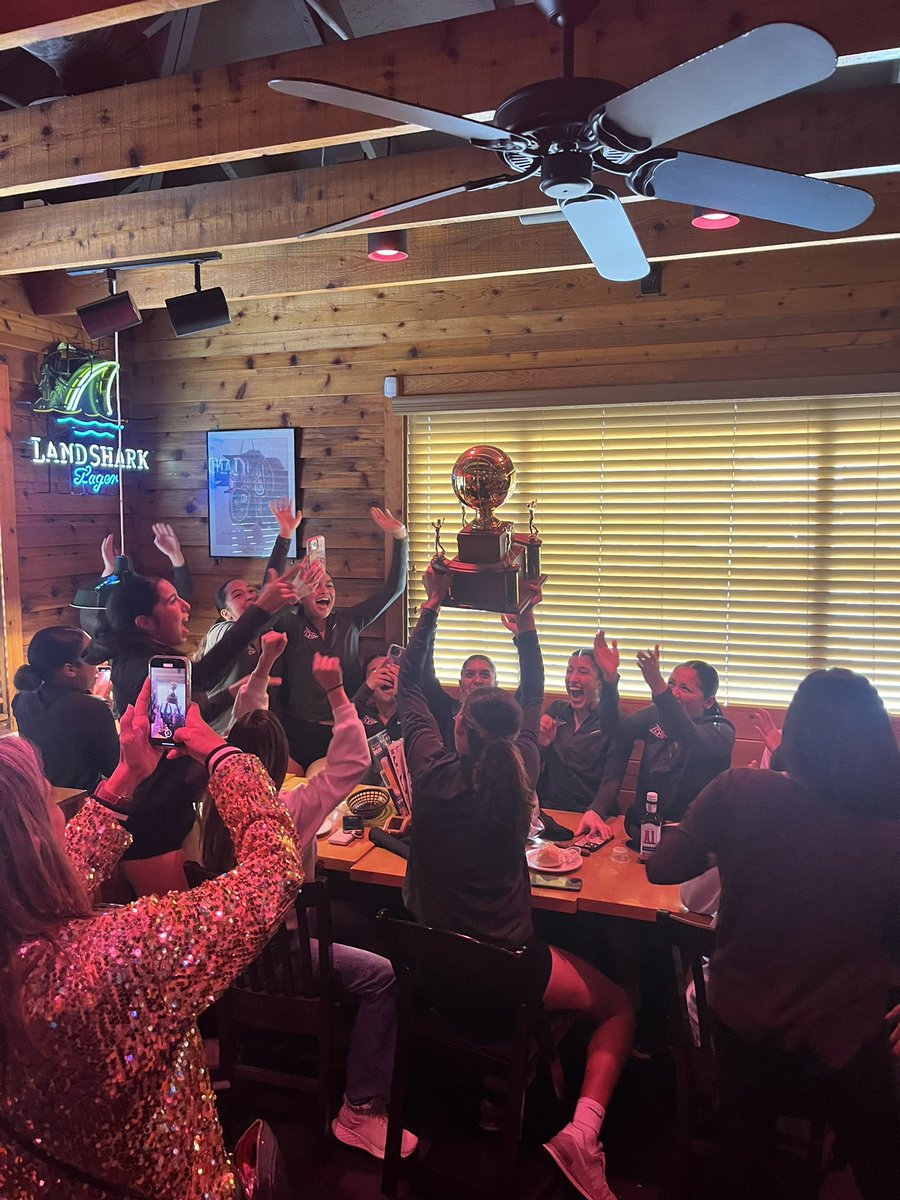 🏆🏐 Congratulations to the District Champion LOS FRESNOS FALCONS‼️‼️‼️