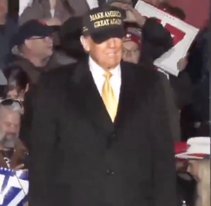 Black and Gold represent the hidden power of wealth and the colour of triumph, success and achievement. 

Black absorbs light but this leads to introspection, self awareness and inner wisdom. Gold radiates light and is the universal symbol of prosperity.

Together, they are the