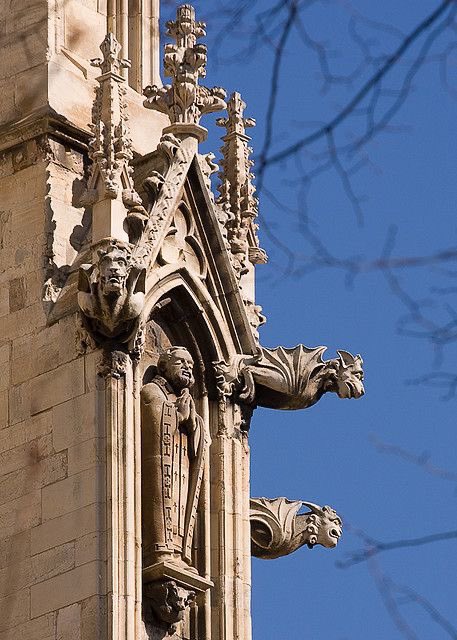 archi_tradition's tweet photo. We must bring back Gargoyles. https://t.co/CgxOgrUYUo