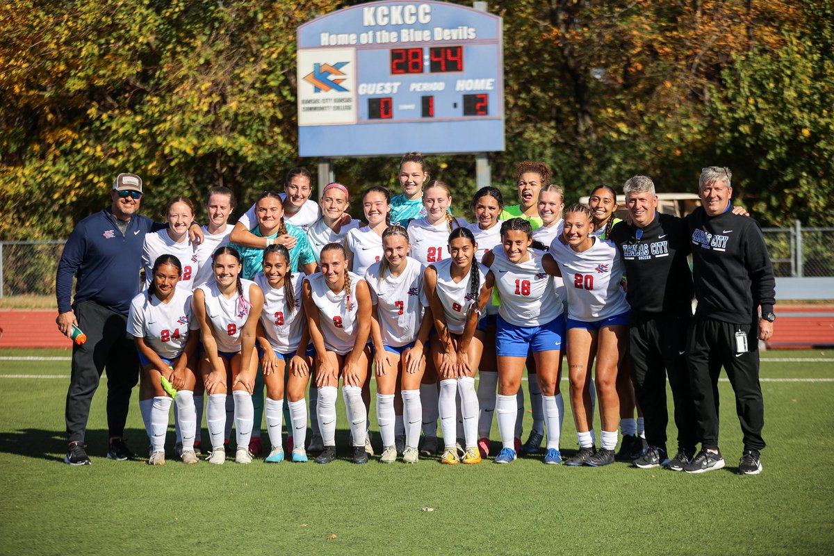 CONFERENCE CHAMPS!!!

The KCKCC Women’s Soccer team went UNDEFEATED in the 2024 regular season with an overall record of 13-0-5 and conference record of 11-0-5!!! With today’s win, they will enter postseason as the Region VI No.1 seed.🔵😈

#KCKCCProud #HornsUp