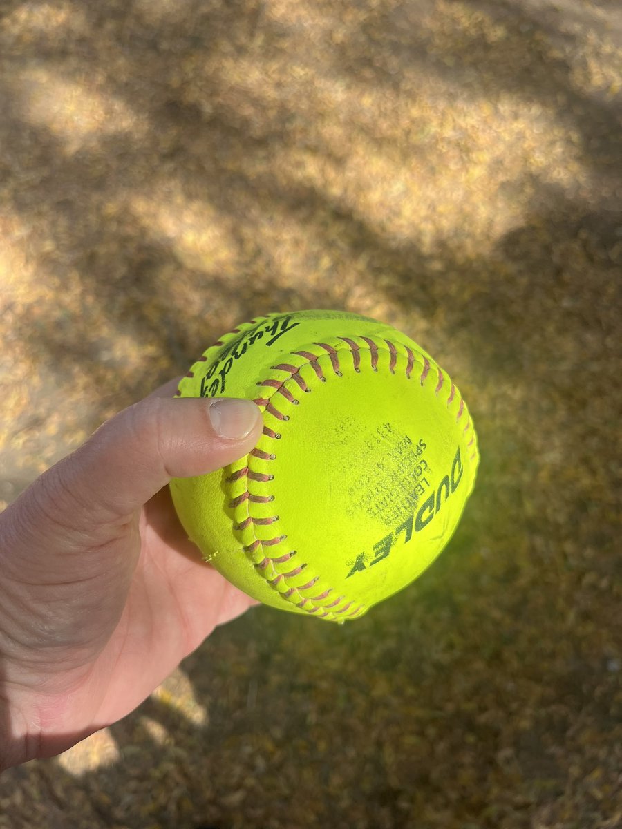 Maizey_Macke's tweet image. Top Gun Cornhusker Classic, game 2. I went 2-2 at the plate with a double and a homerun. @QuakesDailey @TopGunEvents @PLSTitansSB #suckless