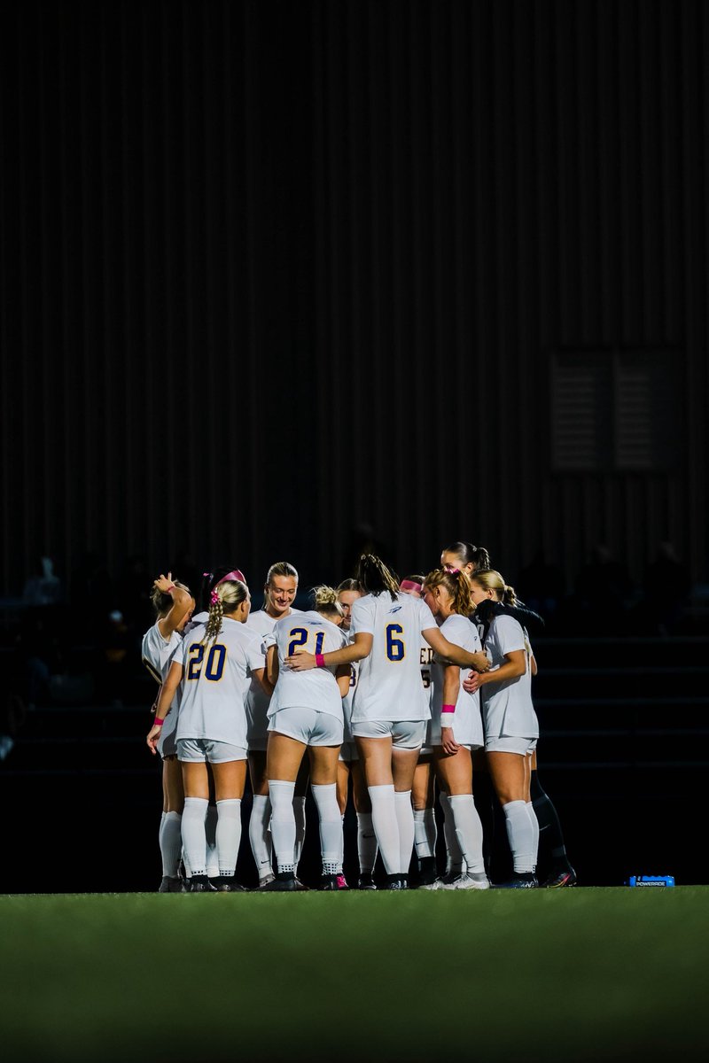 ToledoSoccer's tweet photo. Into the final week with lots to play for 🚀

⚽️ @ NIU, Sunday, Oct. 27 at 2:00 p.m. ET
⚽️ vs. Ball State, Thursday, Oct. 31 at 3:00 p.m.

#TeamToledo https://t.co/Am0SAUKggY