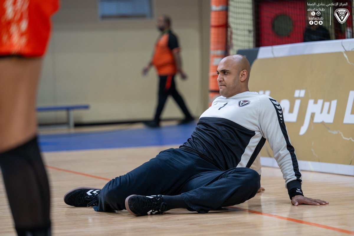 Mnbr_alsafa's tweet photo. ⏰' بـدايـة الـلـقـاء 🧡🖤 |

- #الصــــفا  &amp;  مضــر

📺 || KSA SPORTS 2
🔗 || https://t.co/ACyfmeWkZd…
🎙️ || زهـير الضـامن

#نادي_الصــفا https://t.co/hTeAnQtbUf