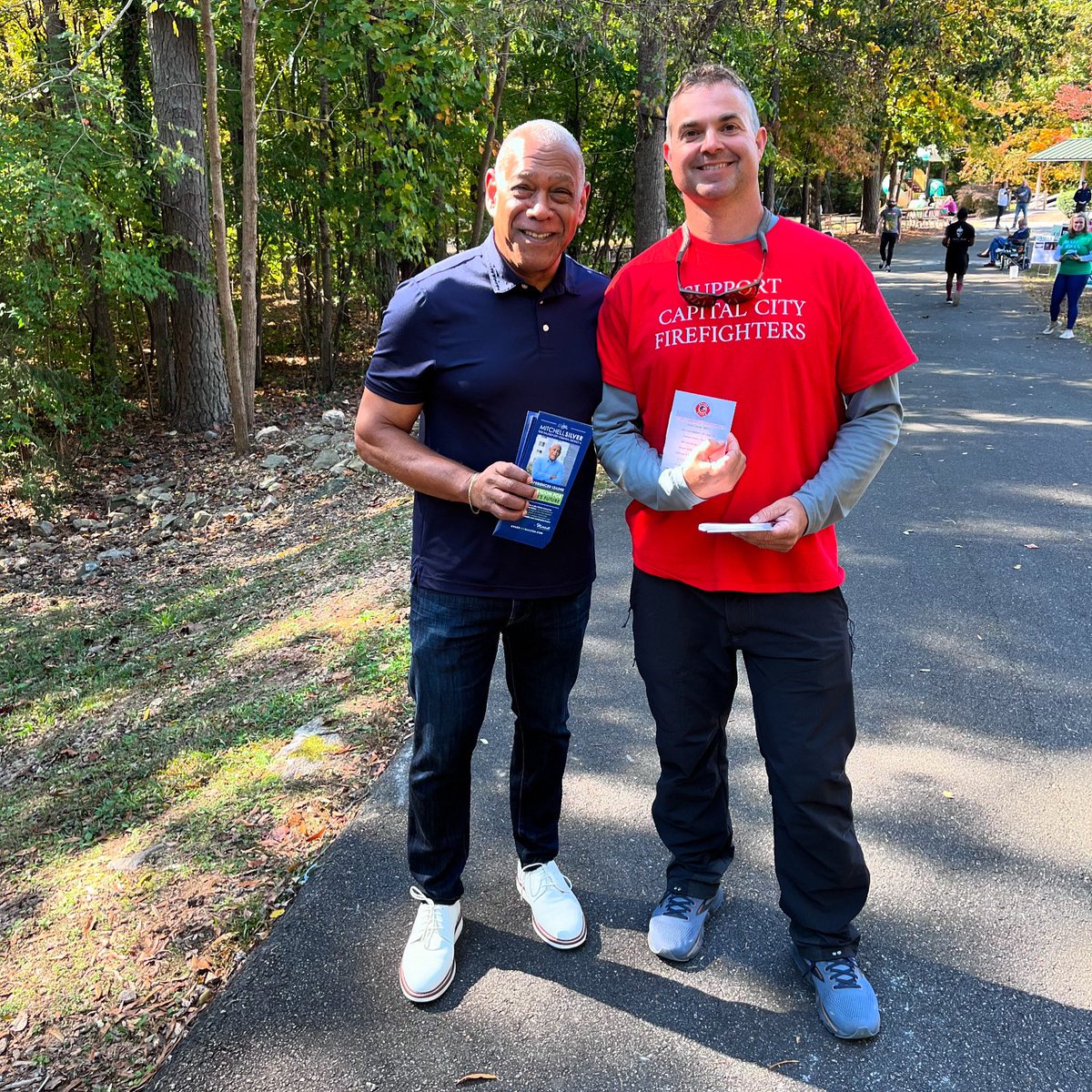 Talking to voters at Lake Lynn with Raleigh Professional Fire Fighters <a href="/rpffa548/">Raleigh Firefighters</a> this morning. Honored to have their support! 

Polls are open until 3pm today. Find an early voting site near you at WakeVotesEarly.com #vote #ralpol