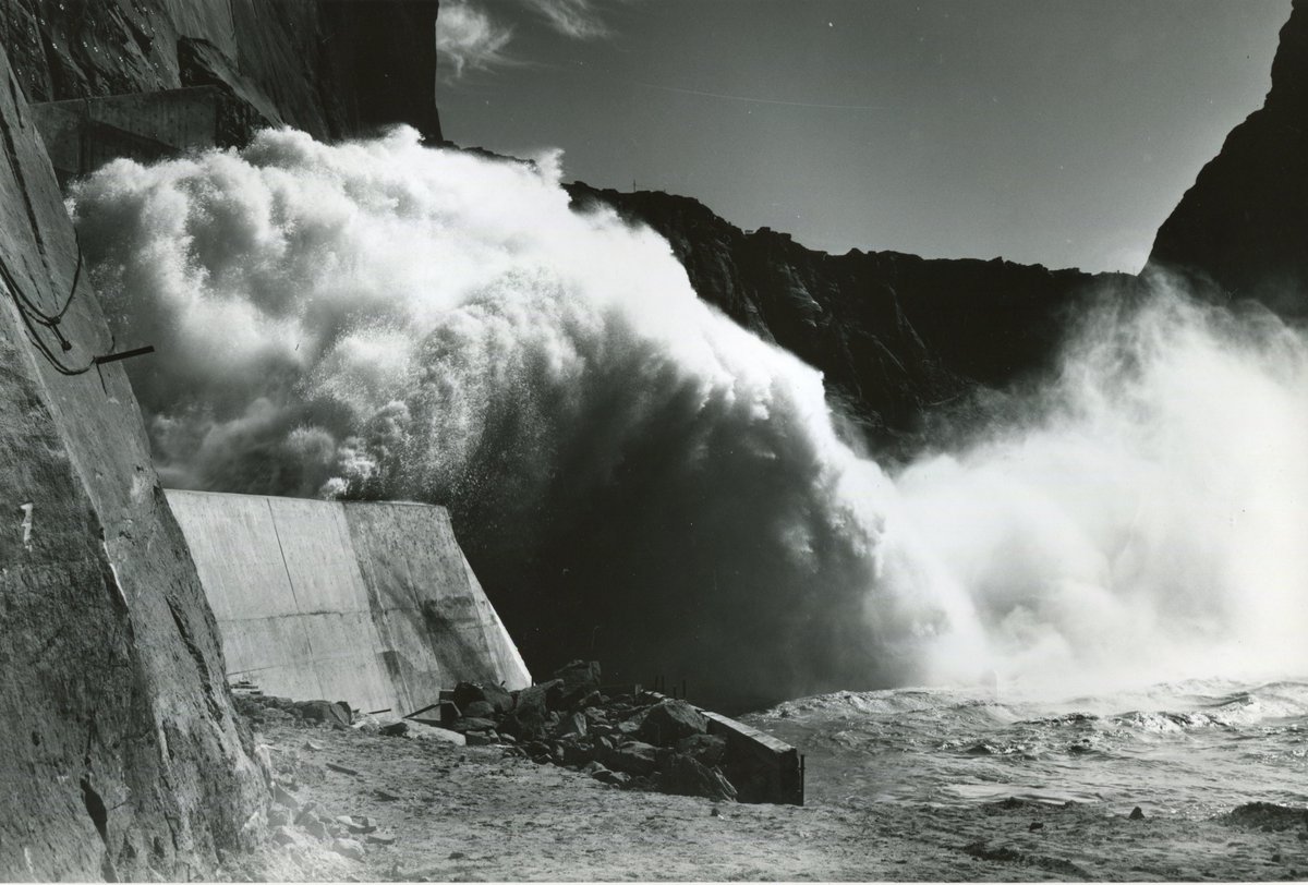 ConservancyGC's tweet photo. Sometimes the pressure needs to be released, ya know? 🌊

The archives holds several photos of the Glen Canyon Dam including these of the spillways releasing water from Lake Powell. Have you ever seen this sight before? https://t.co/6rgW414Q6q