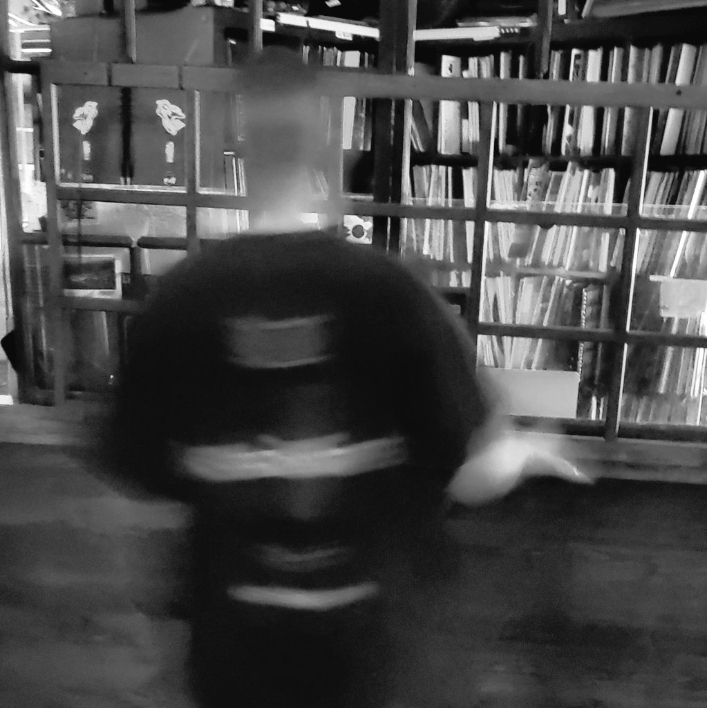 Tʜᴇʀɪᴀɴ Sʜɪғᴛᴇʀ tweet media