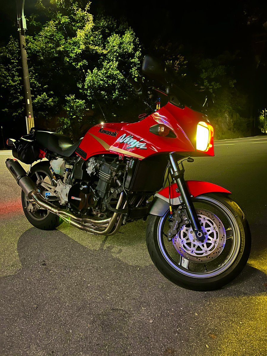 salomobile's tweet photo. 夜な夜な冷却水を交換したのでエア抜きついでに試走。
純正マフラー交換するからまた試走しないとね。 https://t.co/rshA7UyXGo