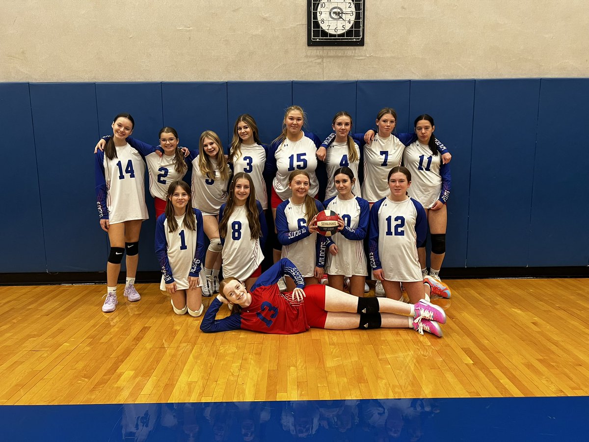 JV concluded their season today. They ended with a 10-4 record! Way to go girls we had such a great season! Lots of improvement and tons of fun! 💙❤️
