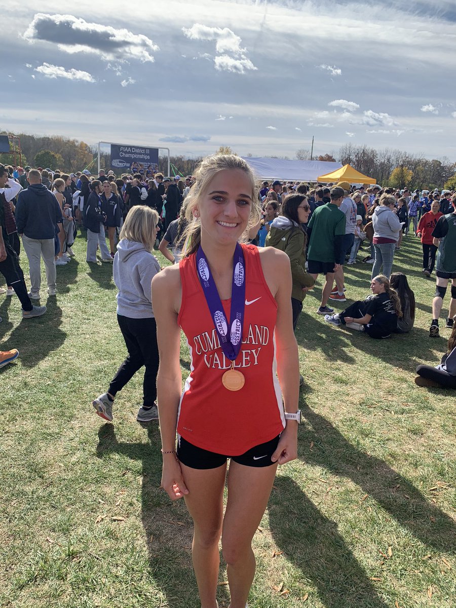 Congratulations to Kennedy Lauer for messing at Districts,  finishing 20th place!