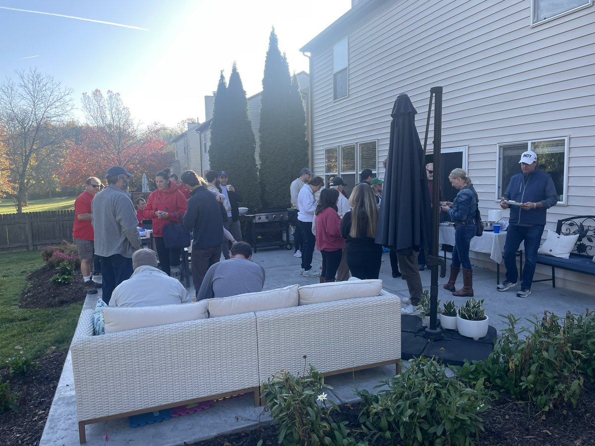 LTRClub's tweet photo. Had an energized group of volunteers in Lawrence Township this morning ready to knock doors for @braun4indiana, @Jim_Banks, and our statewide Republican team! Thanks to everyone who came out! @IndyGOP @indgop https://t.co/AbDKCCOYlK